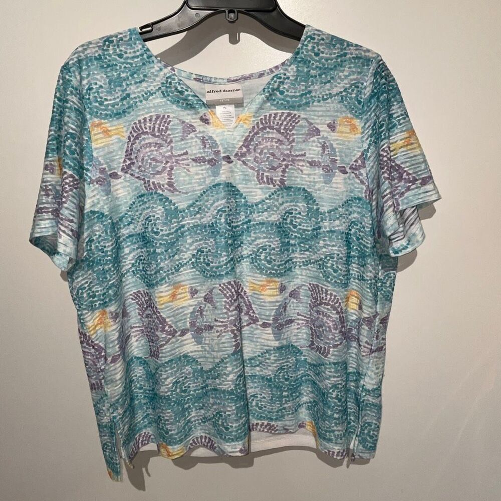Alfred Dunner Womens Multicolor Catalina Island Fish Wave Print Top Petite Large